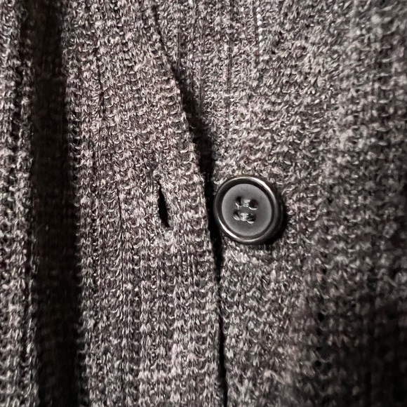 Grey knitted top cold shoulder top - Picture 5 of 6